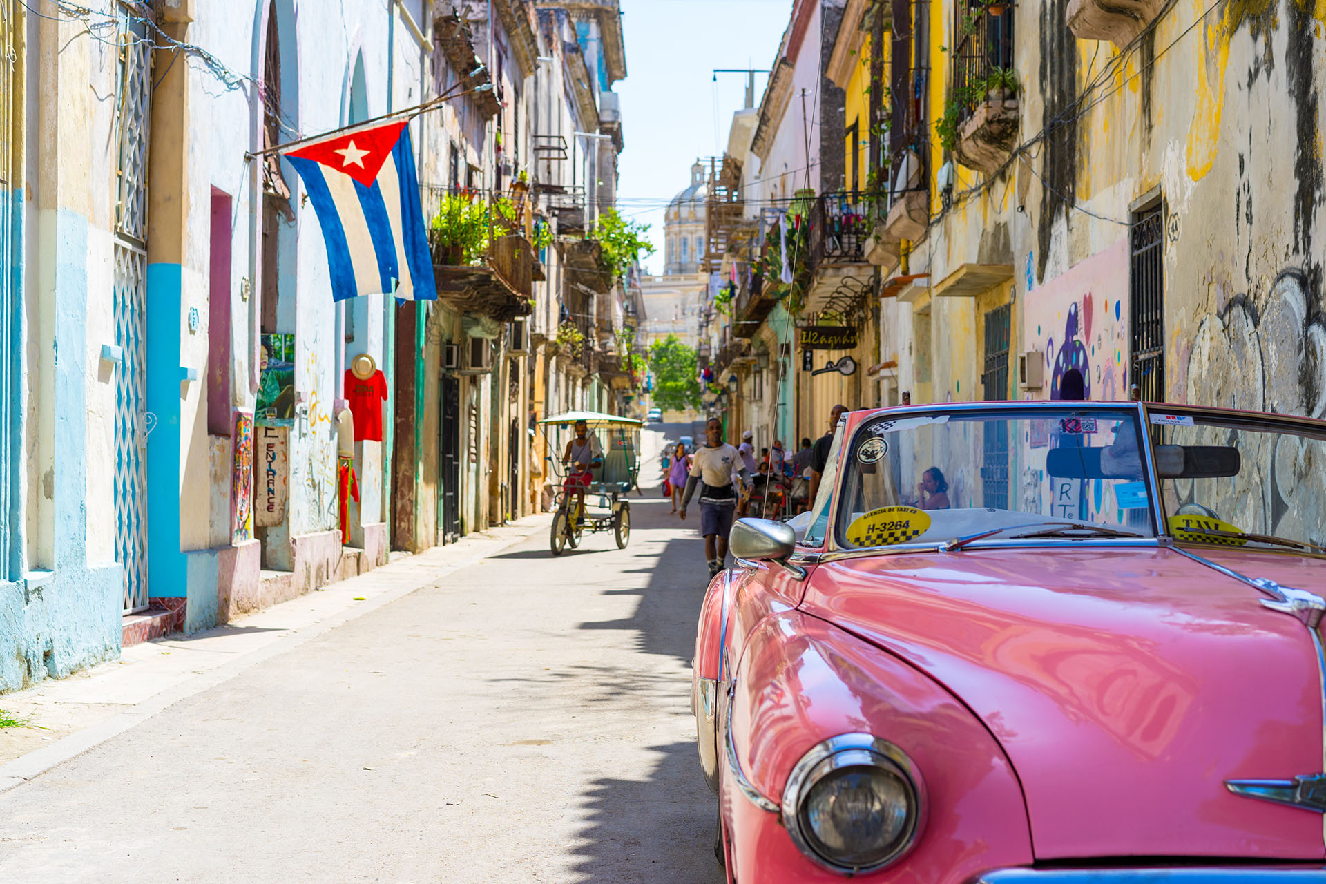 Classic cars in Old Havana